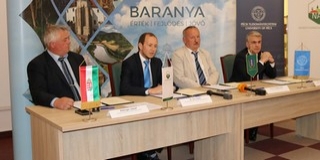 Új lendületet adna a helyi gazdaságnak a megyei önkormányzat, a PTE és az agrárkamara Új lendületet adna a helyi gazdaságnak a megyei önkormányzat, a PTE és az agrárkamara