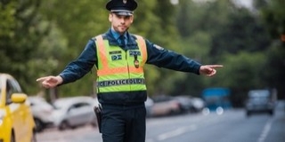 Összeütközött két autó a 6-oson Baranyában, zajlik a mentés Összeütközött két autó a 6-oson Baranyában, zajlik a mentés