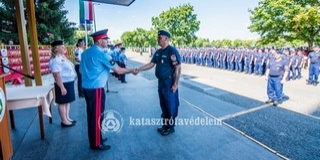 Tizenkét frissen végzett tűzoltó érkezik Baranyába Tizenkét frissen végzett tűzoltó érkezik Baranyába