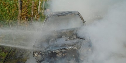 Kigyulladt és rommá égett egy autó Palkonyán