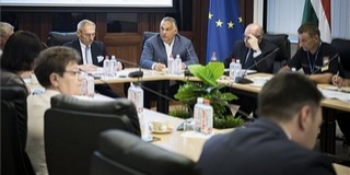 Orbán Viktor: szigorú határvédelmi intézkedéseket rendeltünk el