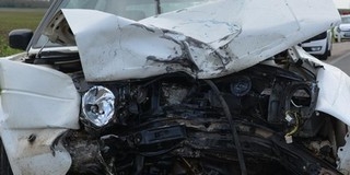 Két autó karambolozott a vásártérhez közel Két autó karambolozott a vásártérhez közel