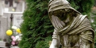Halottak napja - A tűzesetek megelőzésére figyelmeztetnek Halottak napja - A tűzesetek megelőzésére figyelmeztetnek
