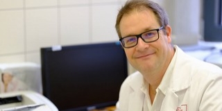Tudományos áttörés Pécsett: új műtéti eljárást dolgoztak ki orvosok és mérnökök Tudományos áttörés Pécsett: új műtéti eljárást dolgoztak ki orvosok és mérnökök