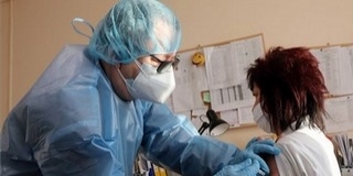 Megkezdődött az idősotthonokban a kampányszerű oltás Megkezdődött az idősotthonokban a kampányszerű oltás