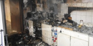 Kiégett, lakhatatlanná vált egy lakás Siklóson