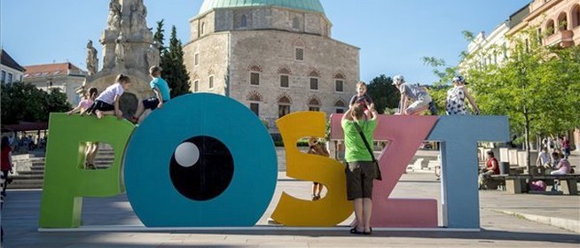 Lement a függöny, nagyon úgy tűnik, befellegzett a pécsi színházi találkozónak Lement a függöny, nagyon úgy tűnik, befellegzett a pécsi színházi találkozónak