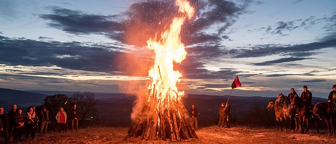 Pécsett és Mohácson is gyújtanak őrtüzeket a gyalázatos trianoni rablóbéke évfordulóján