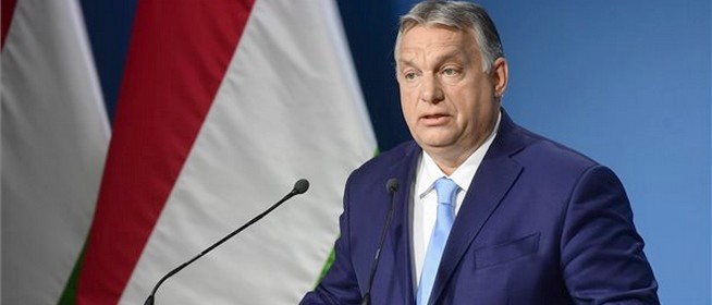 Orbán Viktor: a magyar ember a Jóisten, a hazája és a szerelme előtt térdel csak le Orbán Viktor: a magyar ember a Jóisten, a hazája és a szerelme előtt térdel csak le