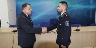 Dömök Richárd rendőr hadnagy élesztett újra egy idős férfit Pécsett az utcán