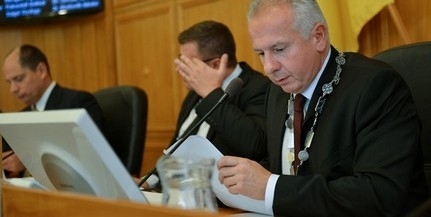 A Fidesz szerint Péterffy Attila becsapta a pécsieket, le kellene mondania