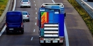 2025-re minden megyei jogú város elérhető négysávos úton