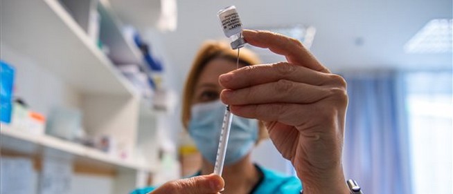 Már a héten igényelhető a harmadik oltás, az időseket személyesen is felkeresik Már a héten igényelhető a harmadik oltás, az időseket személyesen is felkeresik