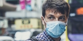 Romániában több mint ötezerrel emelkedett a fertőzöttek száma