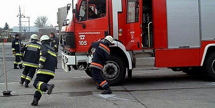 Lángoló szaunához siettek a tűzoltók Bikalra