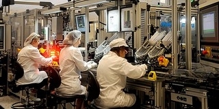 Csúcson a foglalkoztatás, rekord alacsony a munkanélküliség