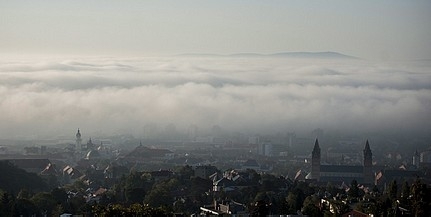 Ismét ködbe vész a táj, borús nap áll előttünk