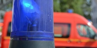 Hintába szorult tinédzsert szabadítottak ki a tűzoltók Siklóson Hintába szorult tinédzsert szabadítottak ki a tűzoltók Siklóson