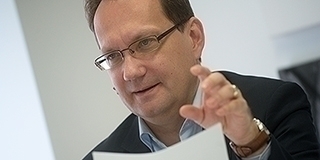Hoppál Péter miniszteri biztosként folytatja kormányzati munkáját