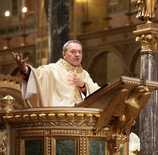 Személyi változásokat rendelt el a Pécsi Egyházmegyében Felföldi László megyéspüspök