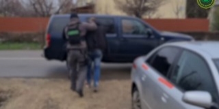 Elfogták a mohácsi drogbárónőt, aki három fiával árulta a kábítószert - Videó! Elfogták a mohácsi drogbárónőt, aki három fiával árulta a kábítószert - Videó!