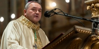 Szentmisét mutat be a megyéspüspök Ferenc pápa lelki üdvéért