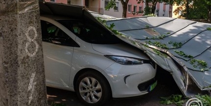 Csaknem tízezerszer riasztották a tűzoltókat a vihar miatt szerda reggelig Csaknem tízezerszer riasztották a tűzoltókat a vihar miatt szerda reggelig