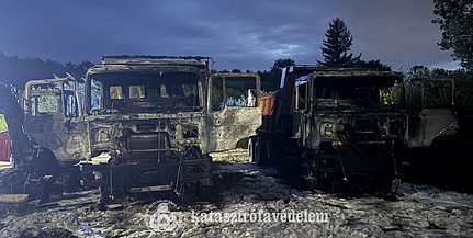 Három jármű is kiégett az éjszakai baranyai tűzben Három jármű is kiégett az éjszakai baranyai tűzben