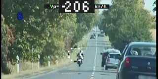 Több mint kétszázzal előzgetett Mohács felé egy motoros