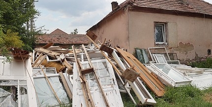 A reménytelenség pécsi utcája: a Pipacs, ahol bármikor és bármi elúszhat A reménytelenség pécsi utcája: a Pipacs, ahol bármikor és bármi elúszhat