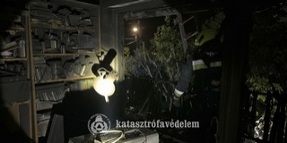Dohányzás miatt csaptak fel a lángok egy pécsi házban