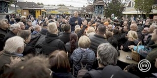 Orbán Viktor: se katonát, se pénzt, se fegyvert nem adunk!