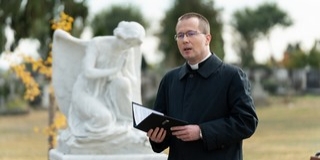 A meg nem született gyermekekre emlékeztek Pécsett