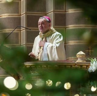 Felföldi László karácsony éjszakáján: megszületett a betlehemi gyermek, Isten mosolya