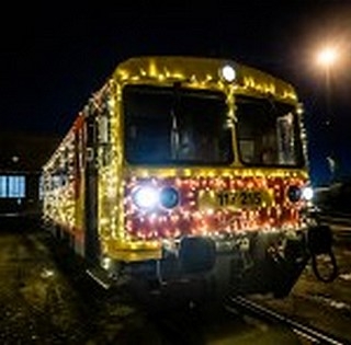 Pécsre, Mohácsra, Villányba is ellátogat januárban a MÁV fénymozdonya