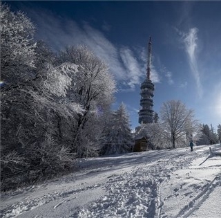 Kőkemény fagyokkal, ónos esővel indul a hét, aztán megérkezik az enyhülés