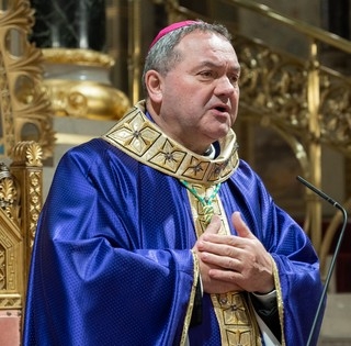 Felföldi László hamvazószerdán: le kell győzzük magunkban az önzést és a rivalizálást