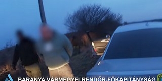 Lecsaptak a baranyai zsaruk: tíz drogdílert vontak ki a forgalomból - Videó!