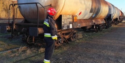 Benzin szivárgott egy vasúti tartálykocsiból Pécsett Benzin szivárgott egy vasúti tartálykocsiból Pécsett