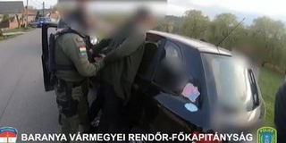 A vevők helyett a kommandósok várták a falu határában a pécsi drogdílert - Videó!