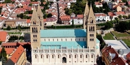 Ma 135 éve szentelték fel a pécsi székesegyházat Ma 135 éve szentelték fel a pécsi székesegyházat