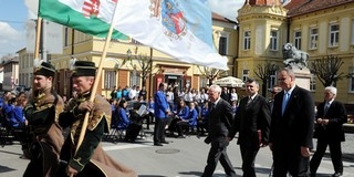 Kövér László házelnök átadta Szigetvárnak a leghősiesebb város címet igazoló okiratot