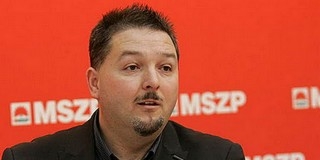 A szocik bírálják a kormány 