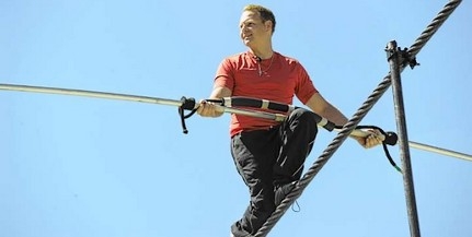 116 éve betiltották, de Wallenda most átsétált a Niagara felett