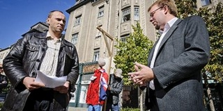 Akasztófát állított a Jobbik Debrecen főterén