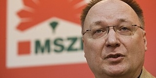 Íme az Orbán-kormány tizenkét bűne - a szocialisták szerint