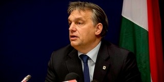 Orbán: béremeléssel és rezsicsökkentéssel indul 2013