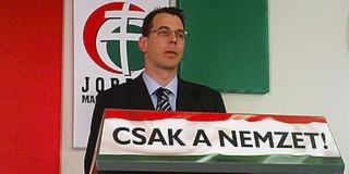 A Jobbik szerint a kormány új kémprogramot épít ki