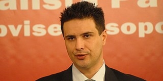 Váltott az MSZP: tandíjmentességet ígér Mesterházy Váltott az MSZP: tandíjmentességet ígér Mesterházy