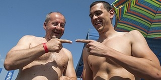 Olimpiai bajnokok és az államtitkár is vízbe ugrott az úszás napján Olimpiai bajnokok és az államtitkár is vízbe ugrott az úszás napján